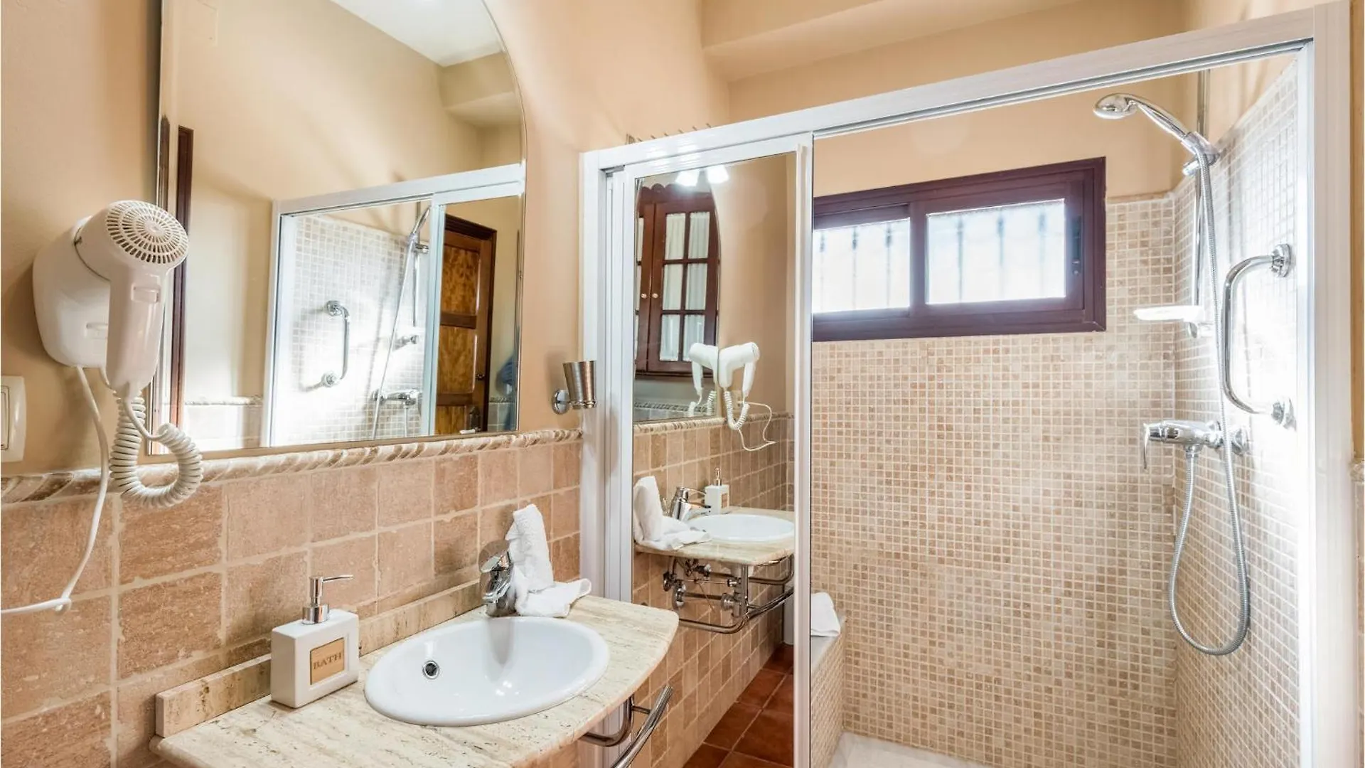 Stunning Home In Moron De La Frontera With Wi-Fi Holiday home